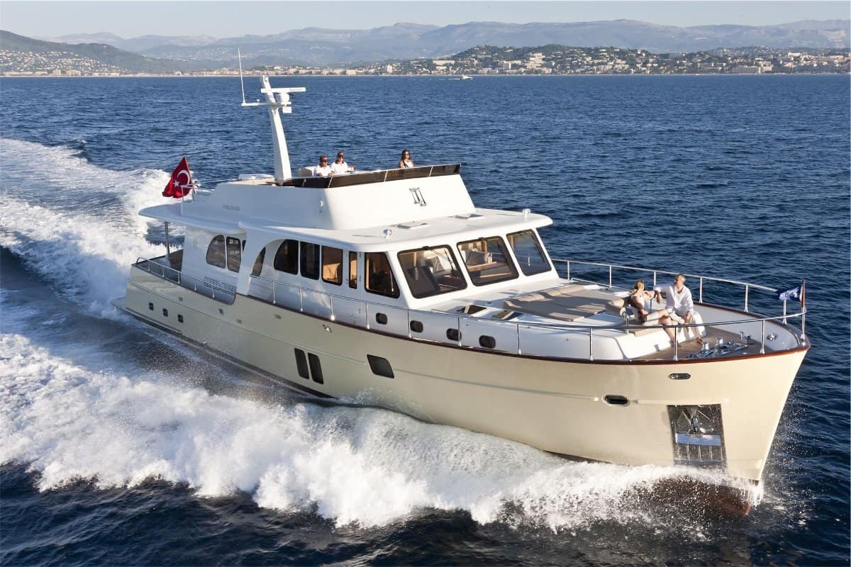 Vicem Yachts Cruiser 82 gallery photo 2