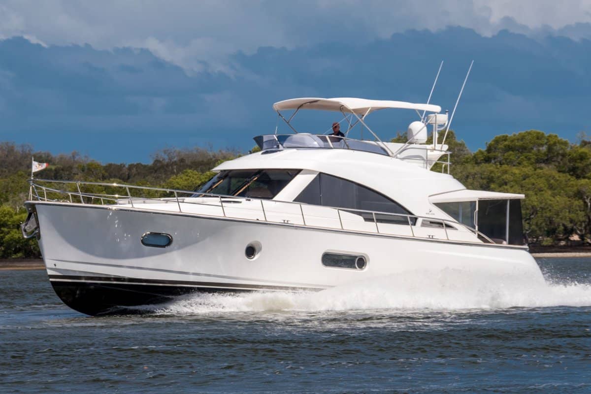 2013 Belize 52 Daybridge Built by Riviera gallery photo 2