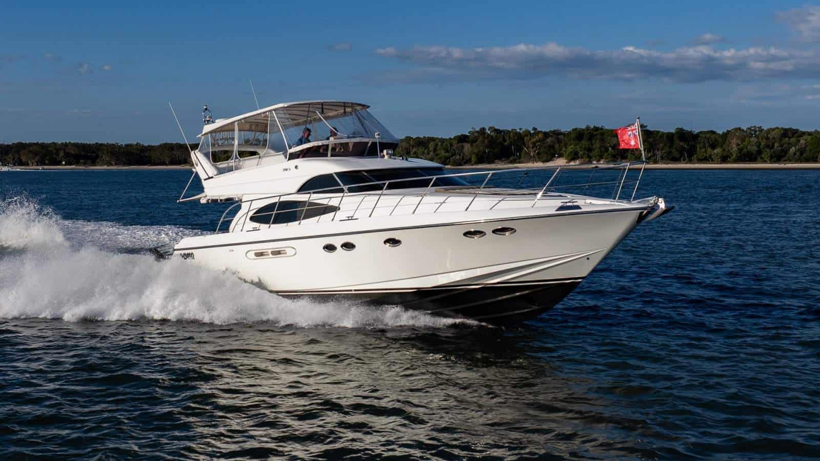 2004 Dyna 51 Flybridge gallery photo 1