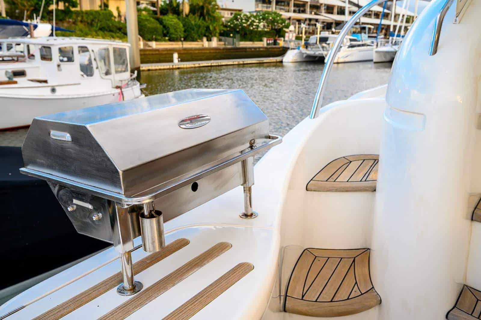 2004 Princess P50 Motor Yacht photo 11