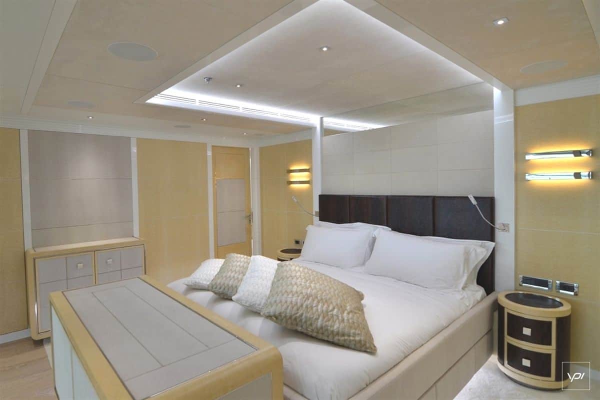 2014 Jade Yachts 959 photo 11