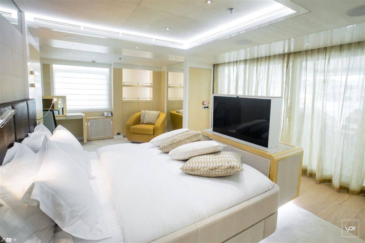 2014 Jade Yachts 959 photo 12
