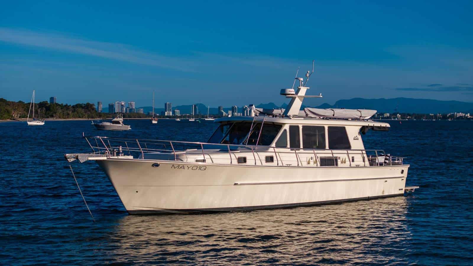 2009 Alaska 45 Sedan photo 12