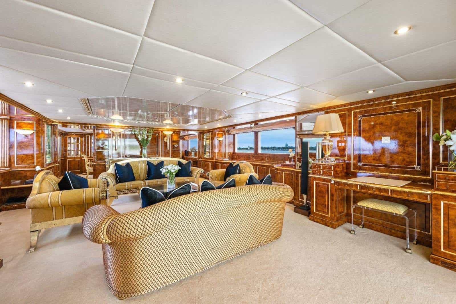 1991 Benetti 46M photo 9