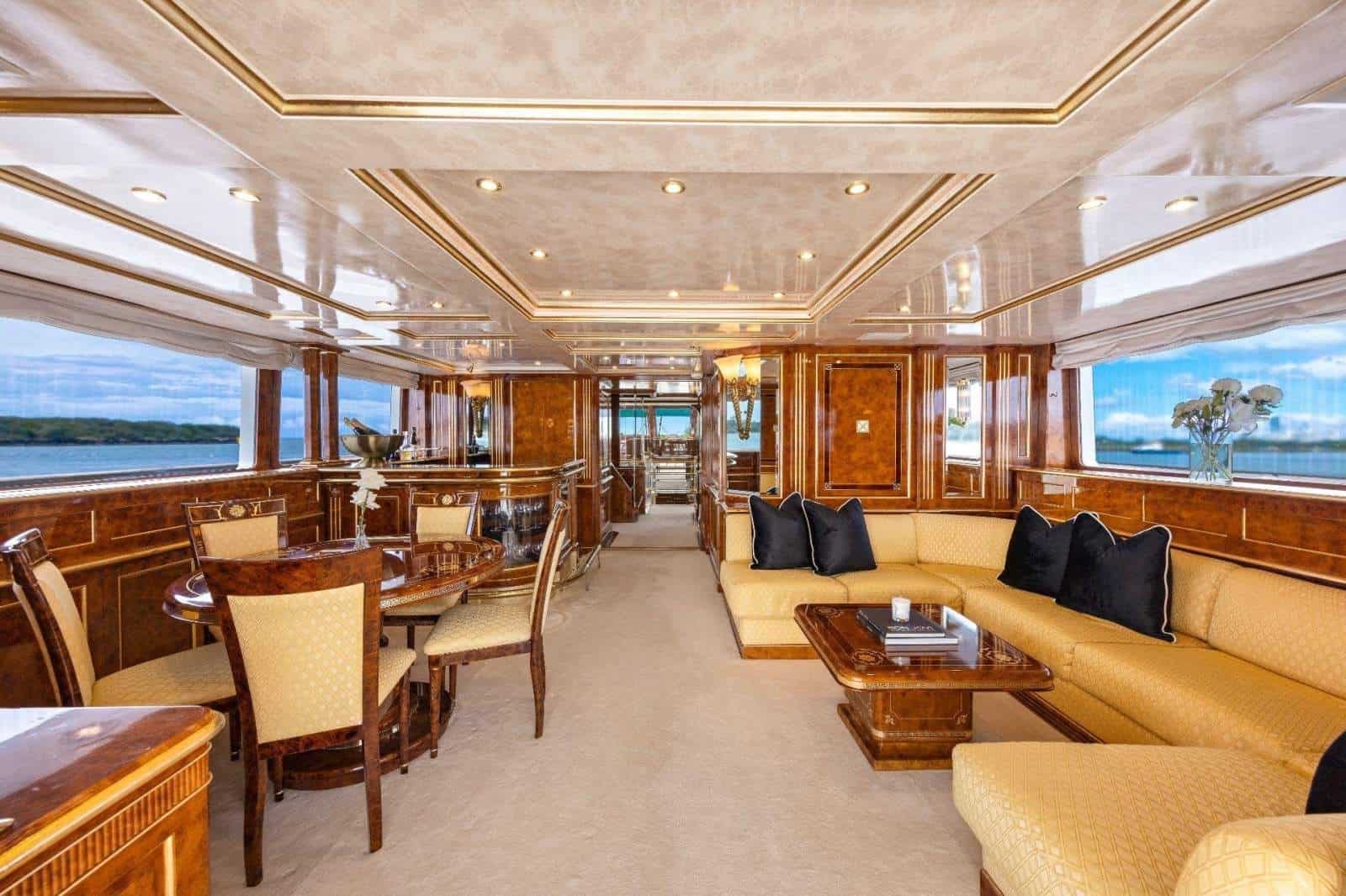 1991 Benetti 46M photo 11