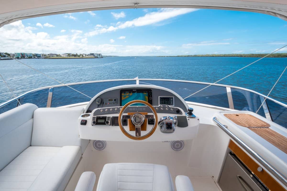 2013 Belize 52 Daybridge Built by Riviera photo 15