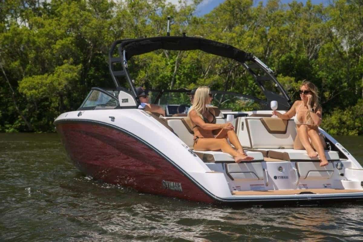 2022 Yamaha Jet Boat 252S photo 14