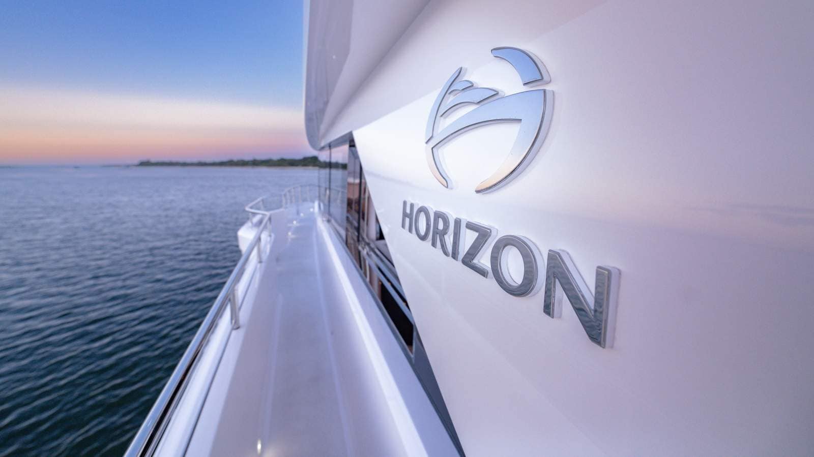 2023 Horizon Yacht FD90 photo 15