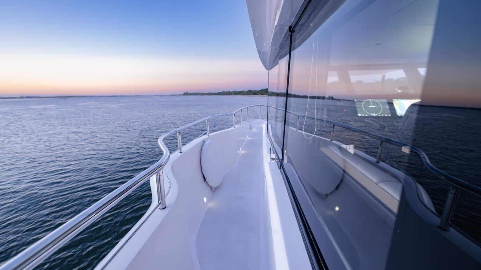 2023 Horizon Yacht FD90 photo 17