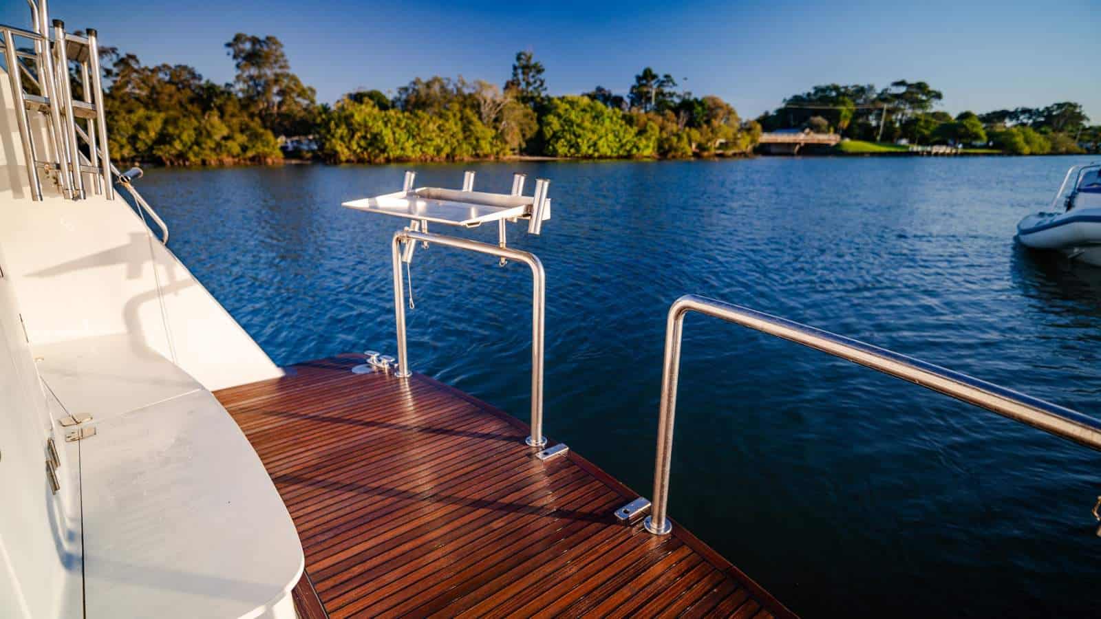 1992 DeFever 63 Explorer Yacht photo 17