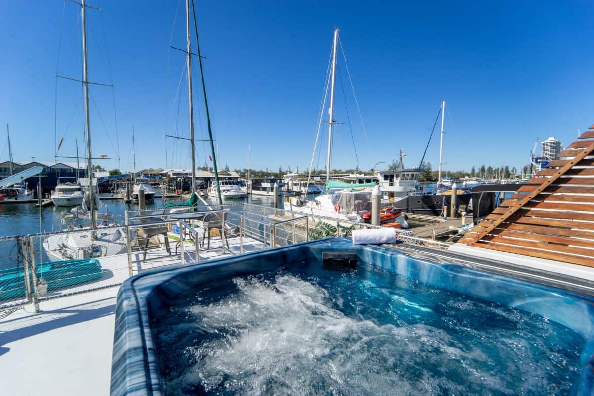 2017 Broadwater Craft 60 Houseboat photo 18