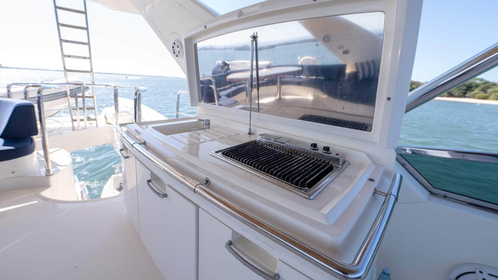 2006 Azimut 75 Flybridge photo 17