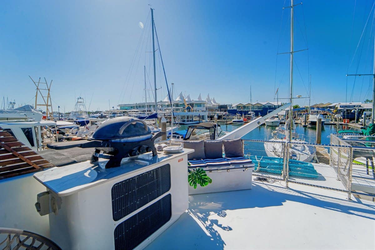 2017 Broadwater Craft 60 Houseboat photo 19