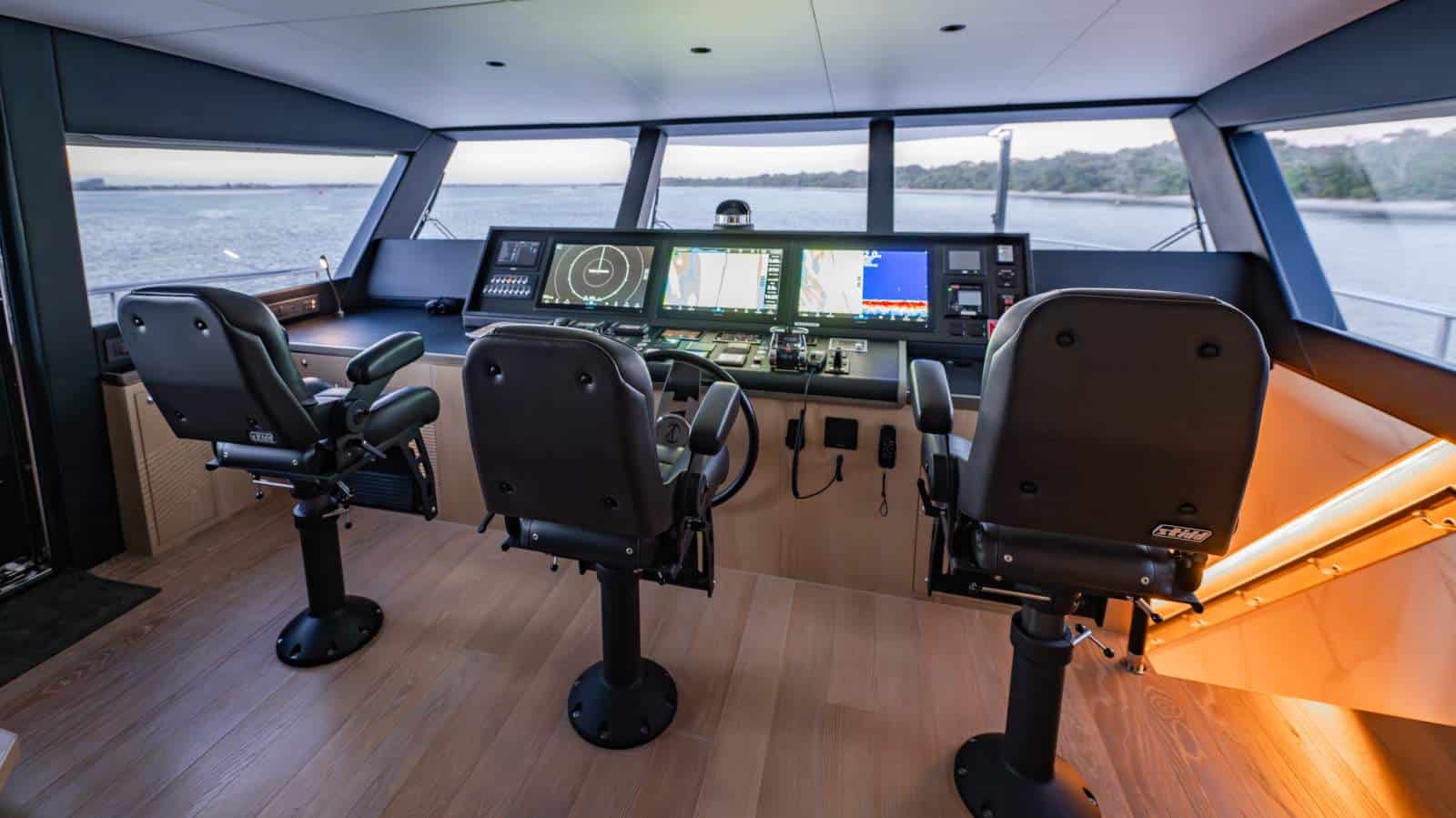2023 Horizon Yacht FD90 photo 20