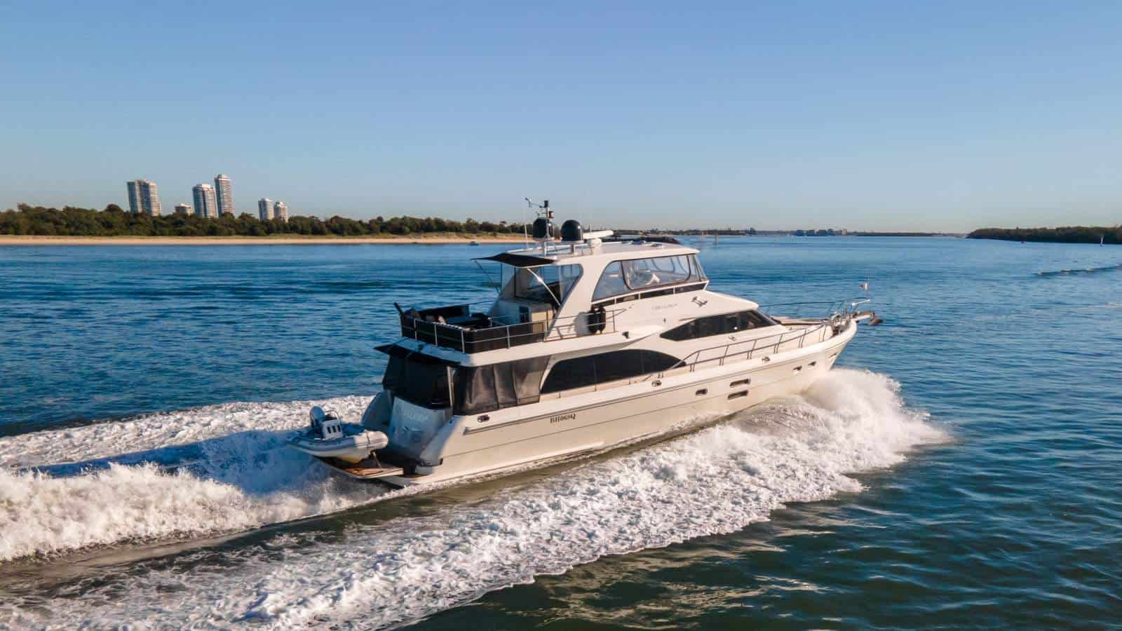 2012 Hampton 680 Pilothouse Motor Yacht photo 3