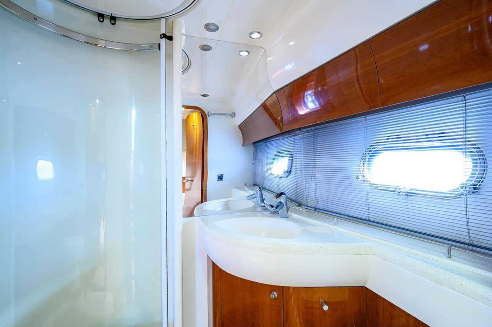 2004 Princess P50 Motor Yacht photo 23