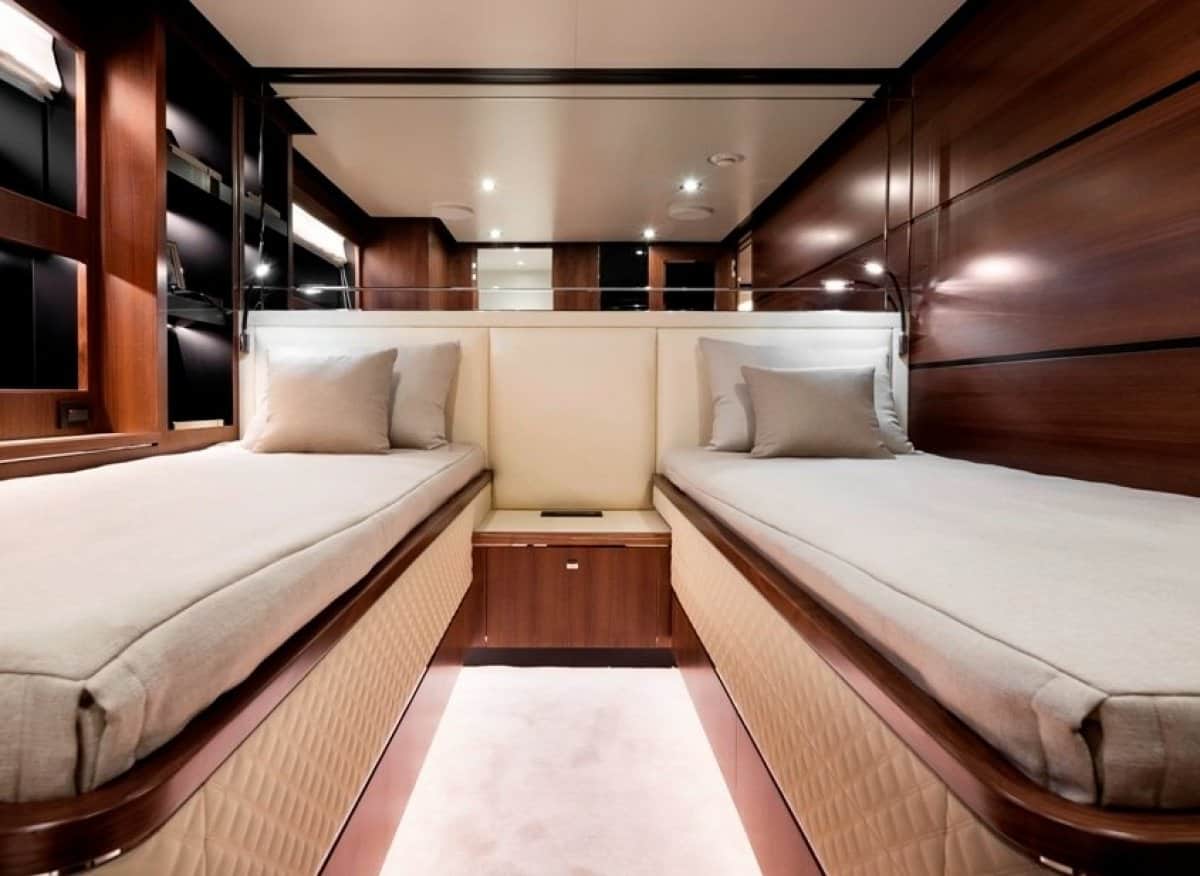 2021 Horizon Yacht FD87 Skyline photo 24