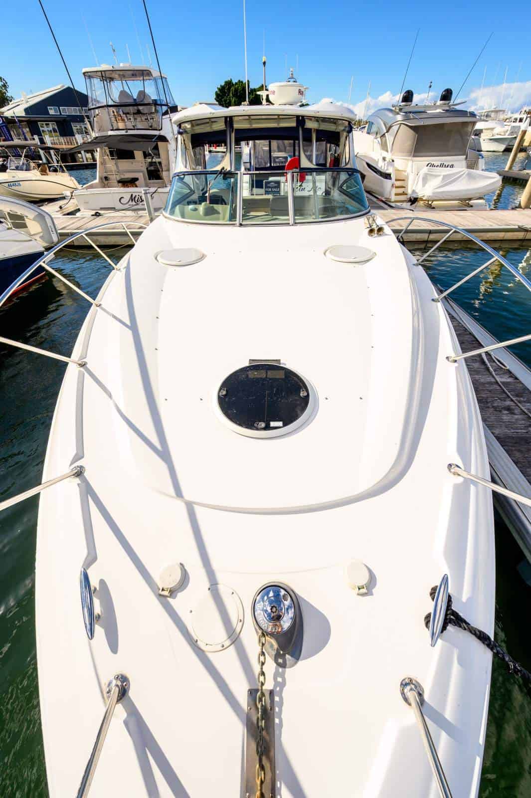 2005 Larson Cabrio 350 photo 27