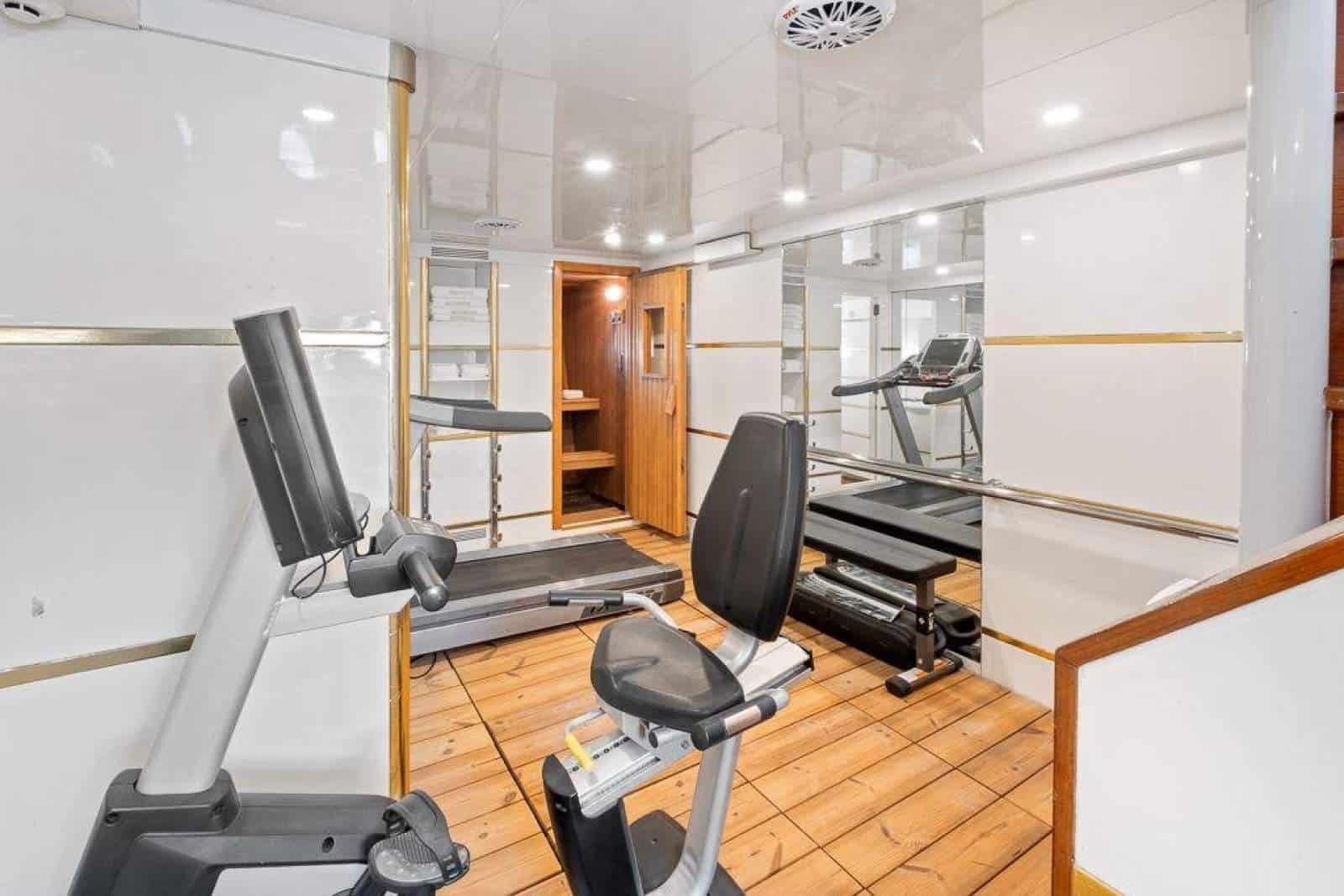 1991 Benetti 46M photo 39