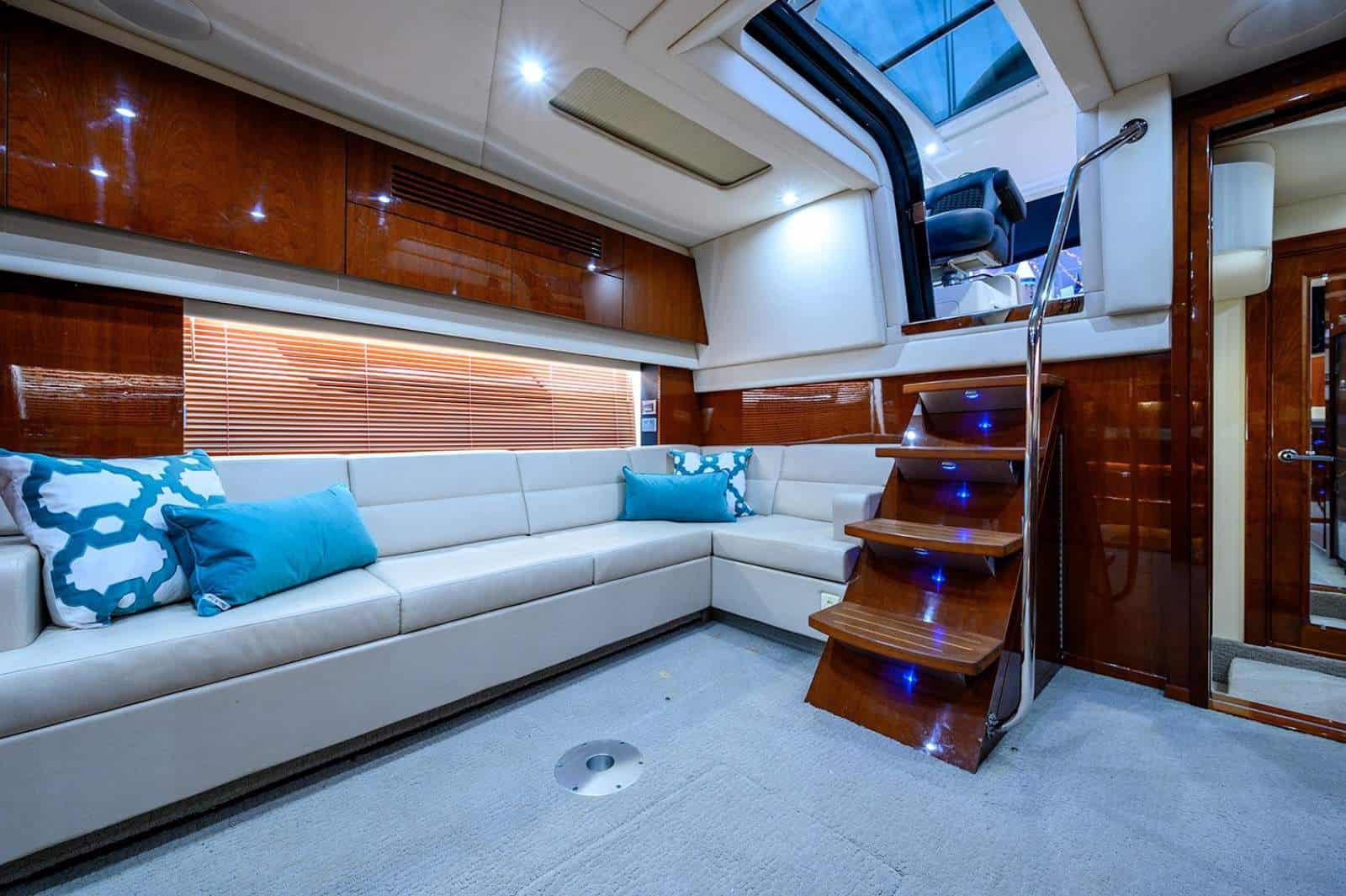 2010 Sea Ray 470 Sundancer photo 30