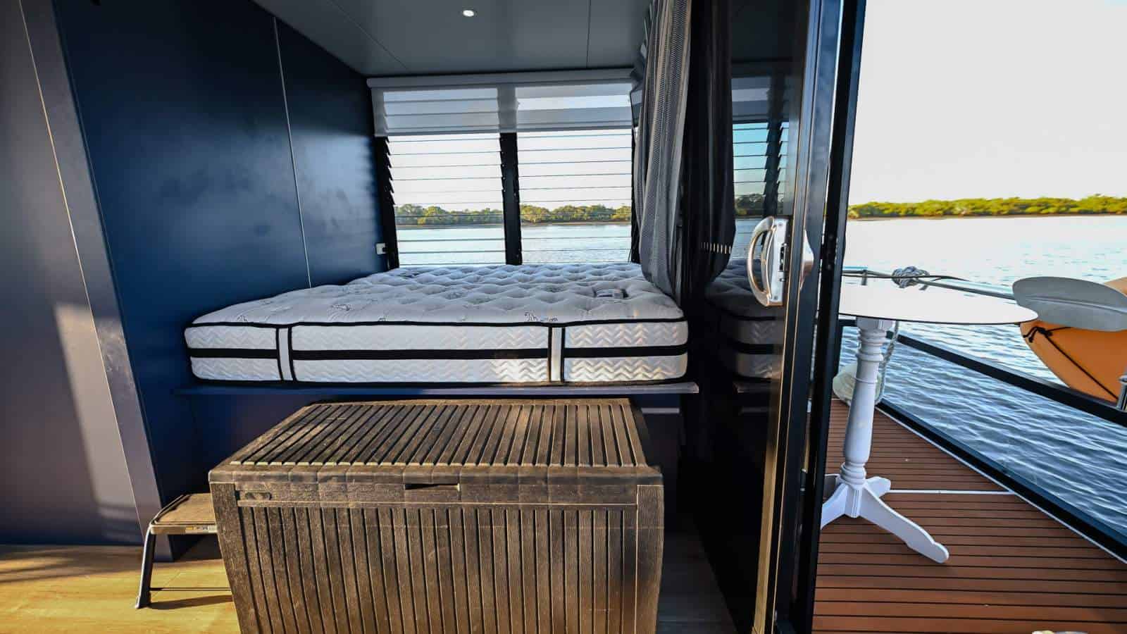 2014 Havana 50 Houseboat photo 32