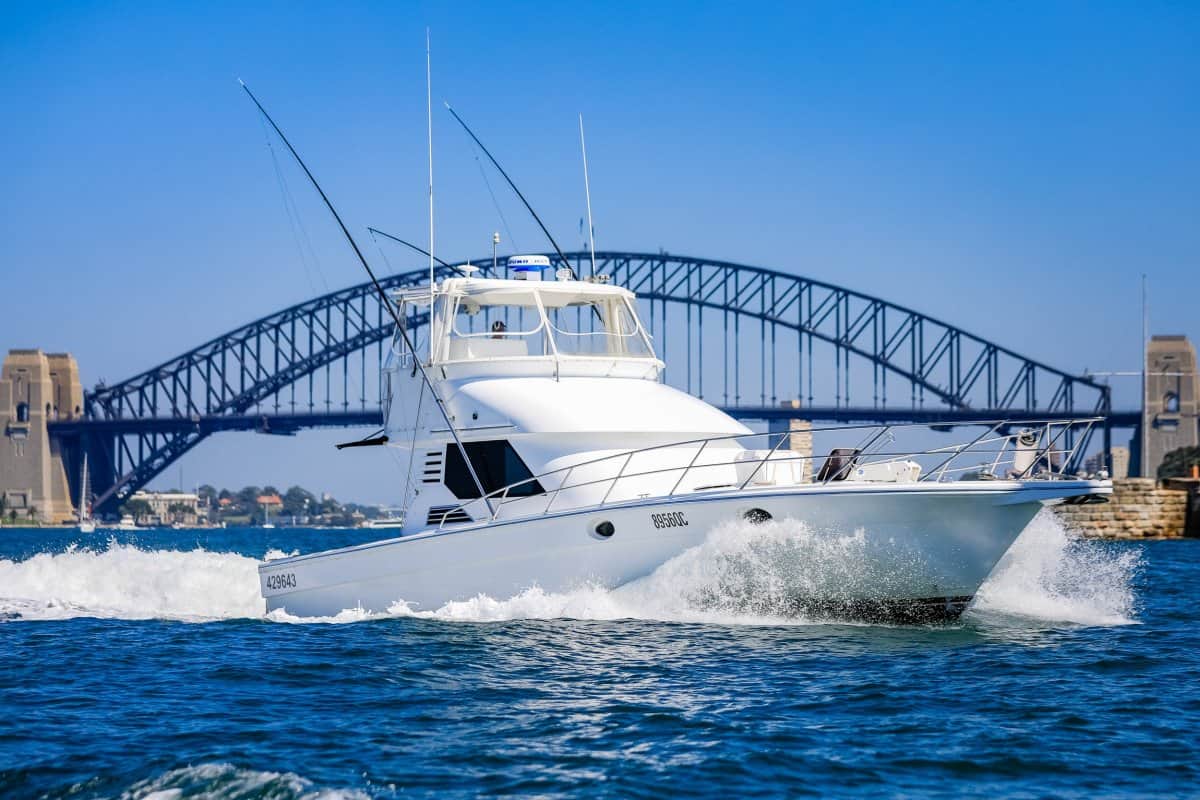 1993 Precision 47 Flybridge photo 32