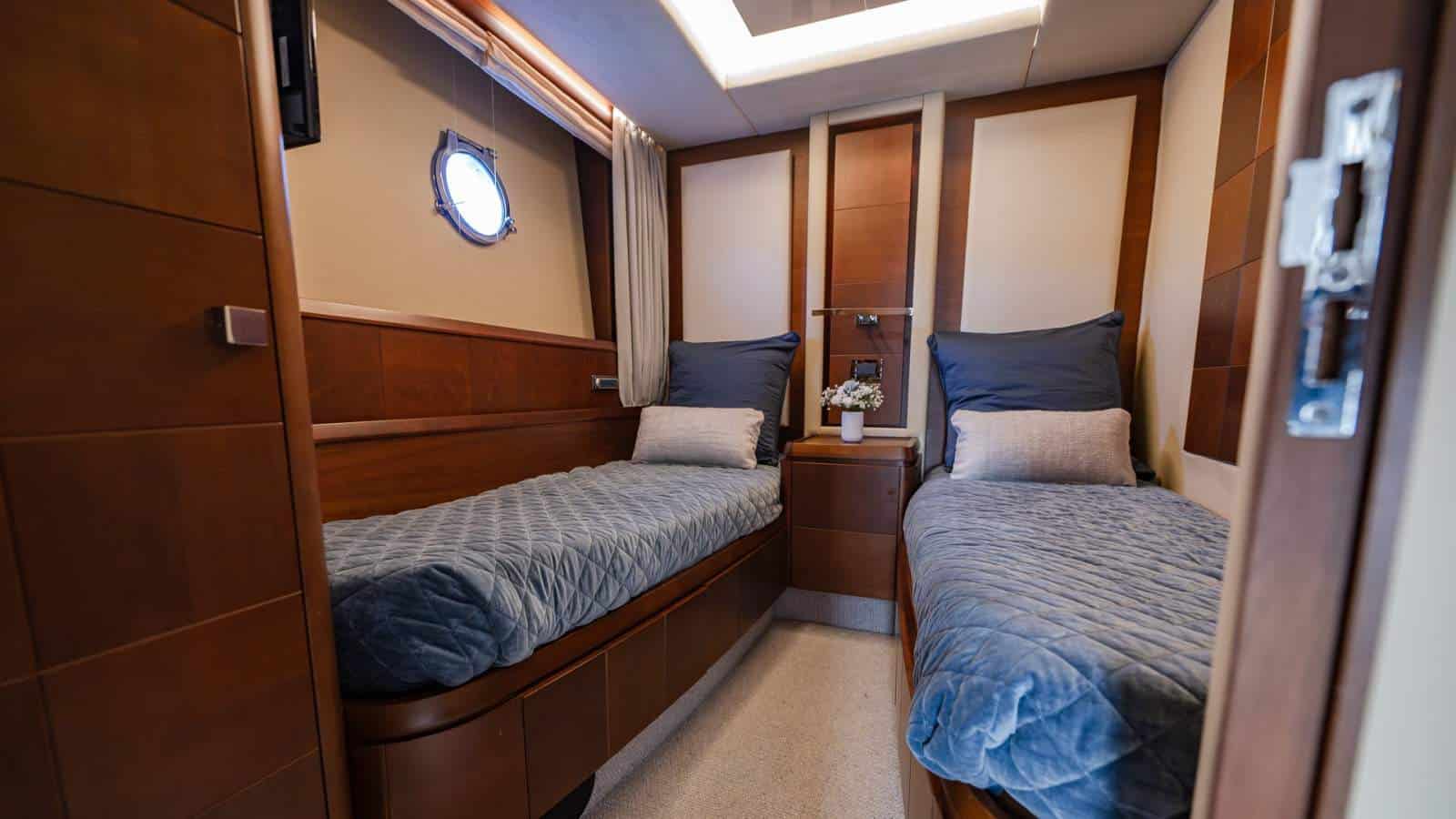 2006 Azimut 75 Flybridge photo 66