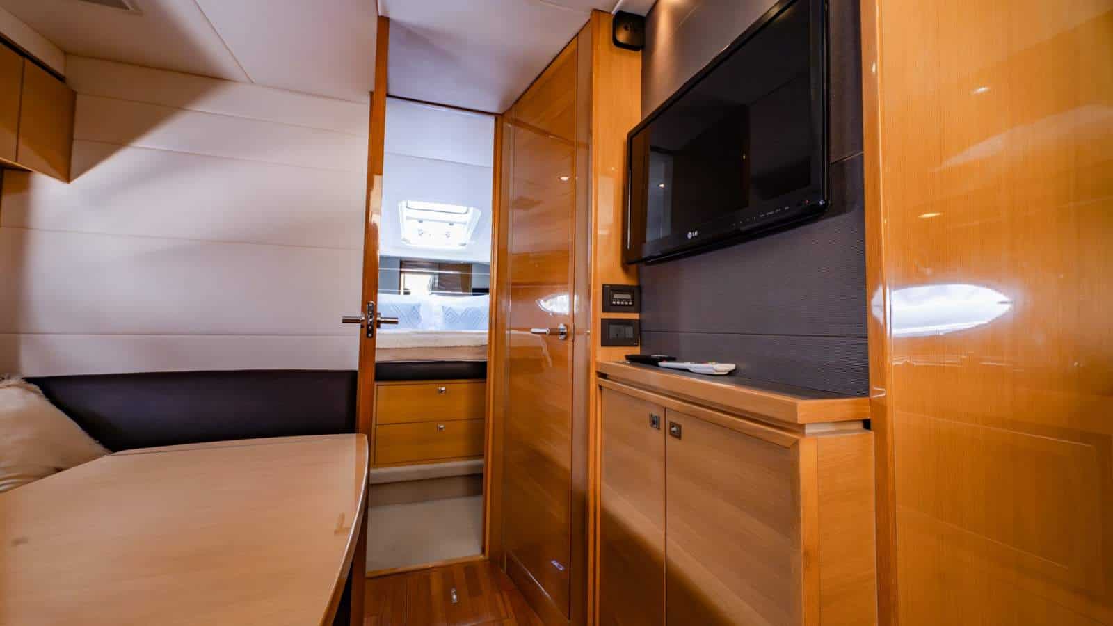 2012 Princess V39 photo 36