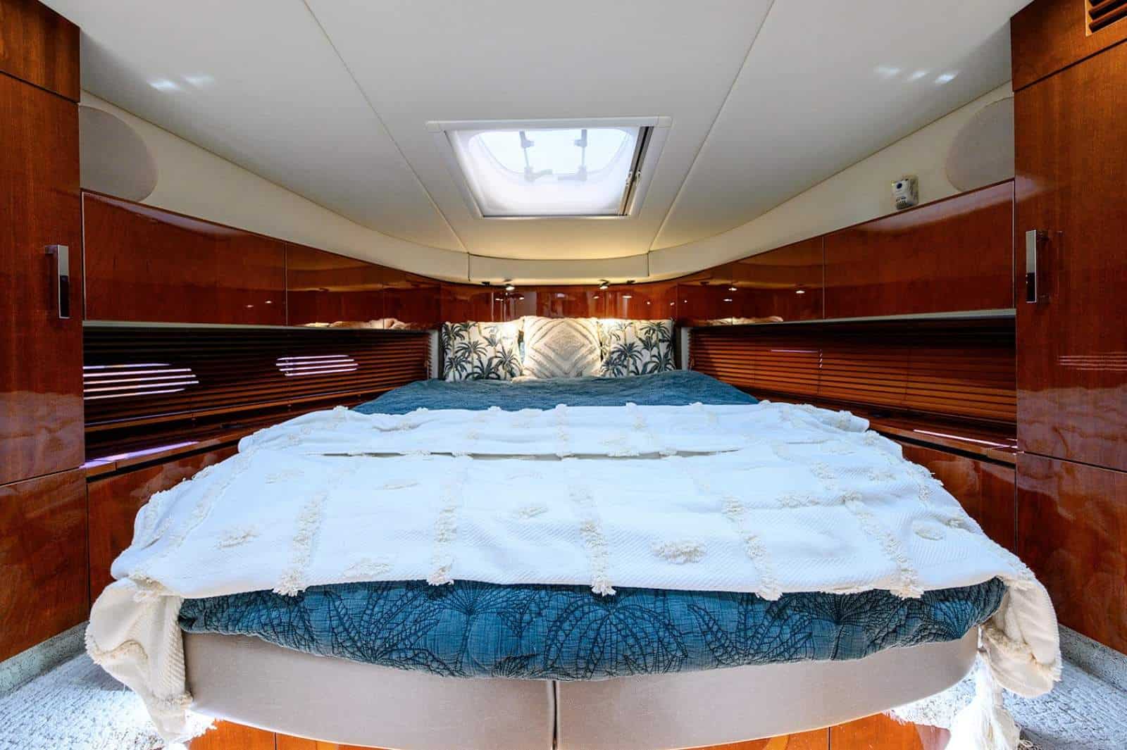 2010 Sea Ray 470 Sundancer photo 38