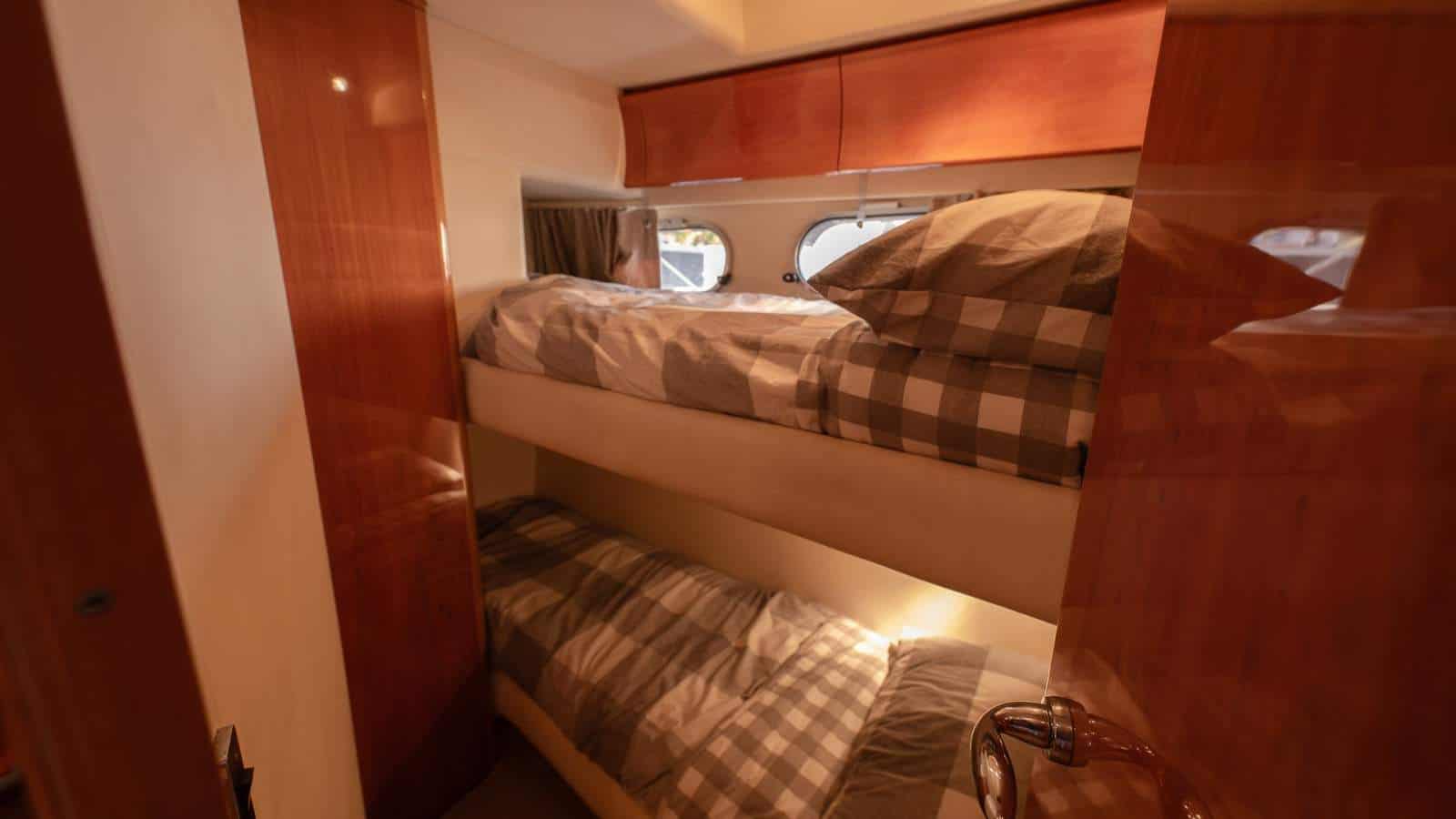 2001 Princess P50 photo 71