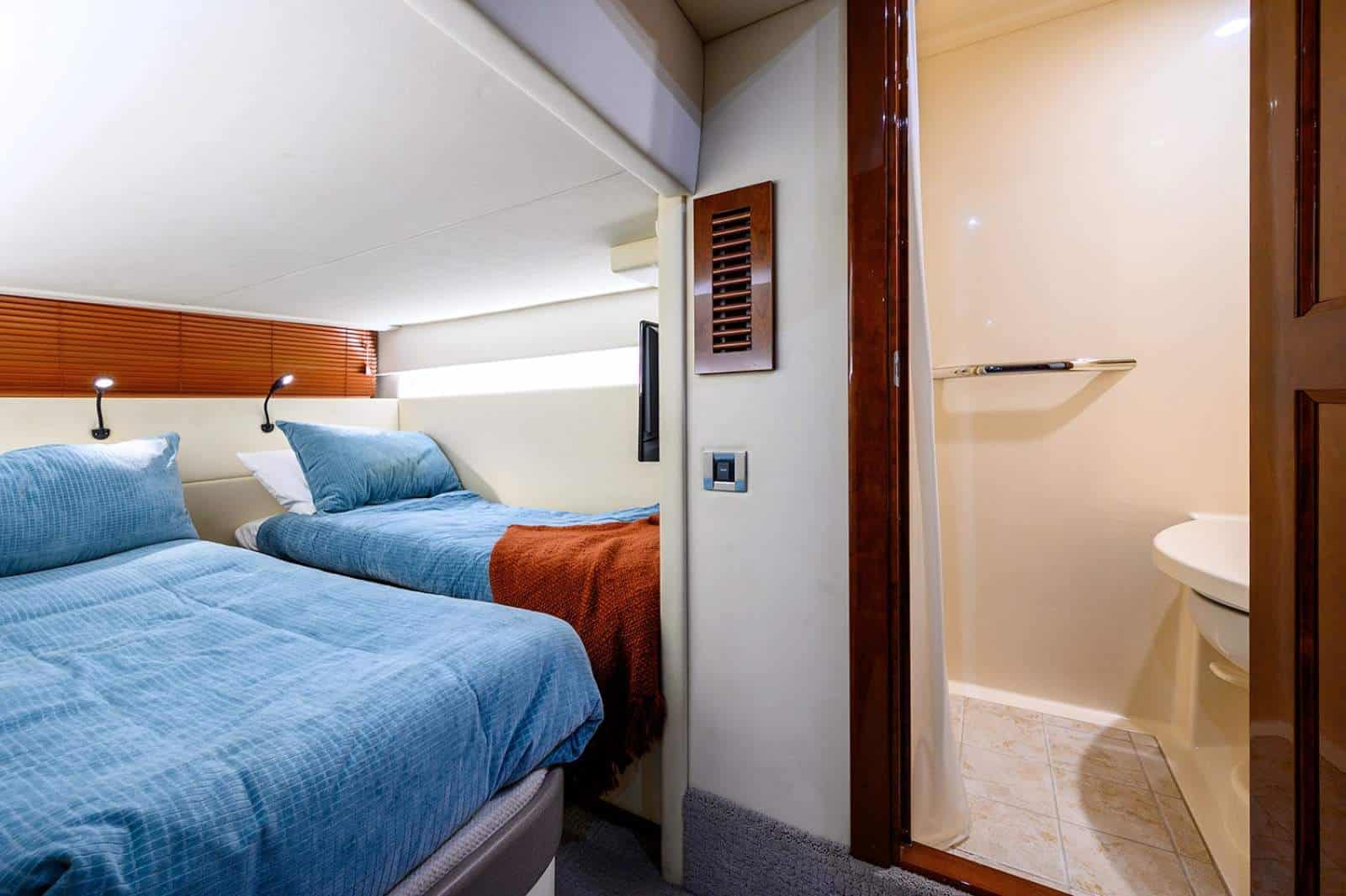 2010 Sea Ray 470 Sundancer photo 40