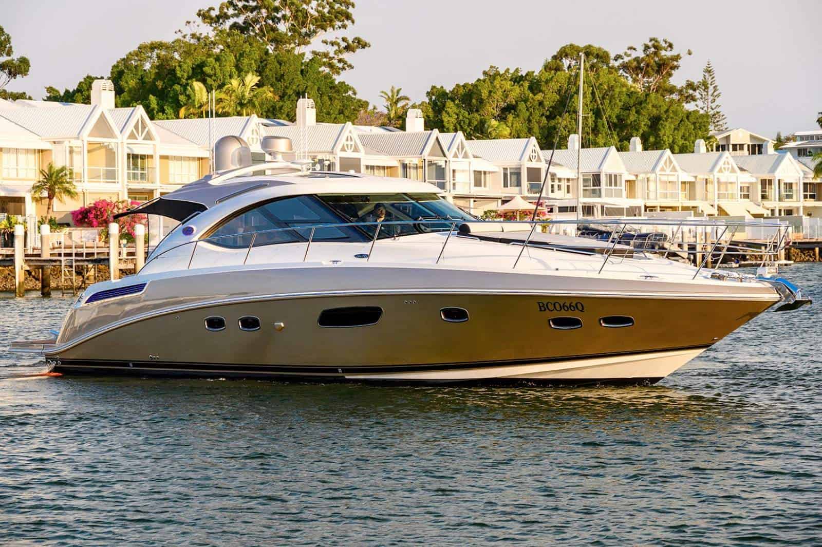 2010 Sea Ray 470 Sundancer photo 4