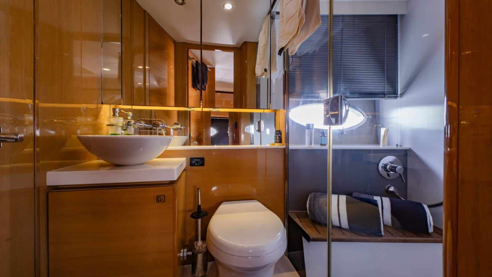 2012 Princess V39 photo 42