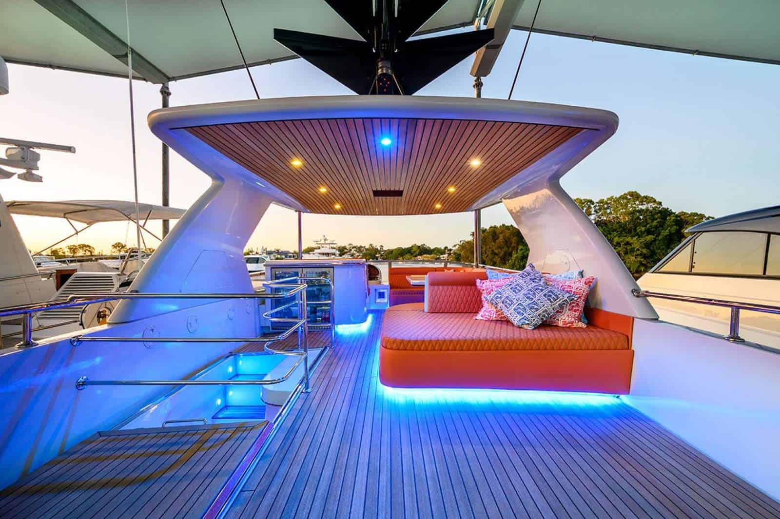 2001 Horizon Yacht E65 photo 44