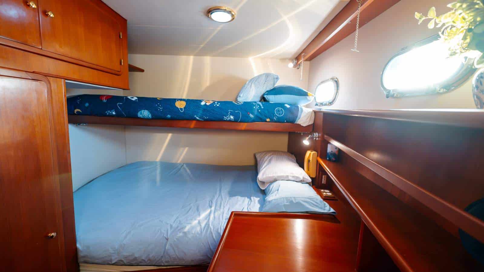1992 DeFever 63 Explorer Yacht photo 45