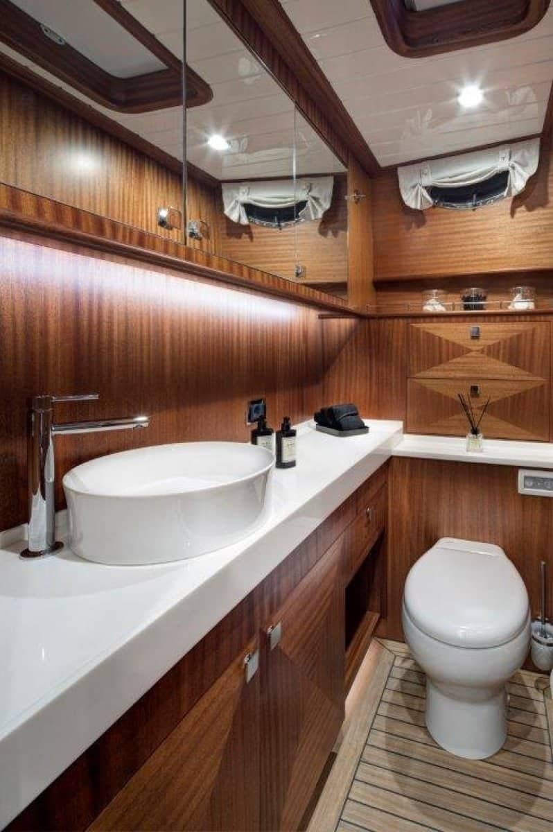 2022 Vicem Yachts 82 Classic photo 46