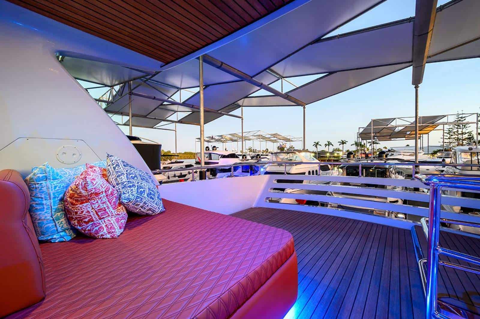 2001 Horizon Yacht E65 photo 48