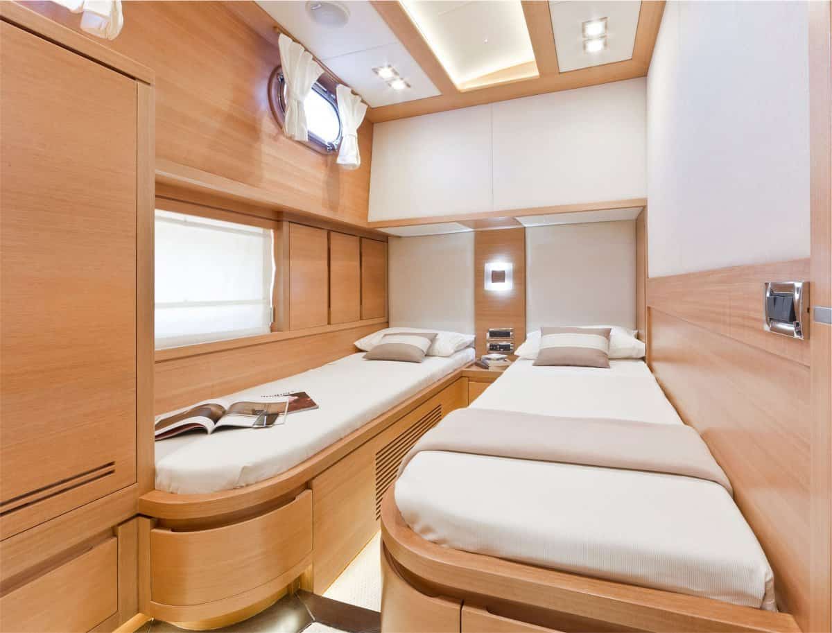 Vicem Yachts Cruiser 82 photo 7