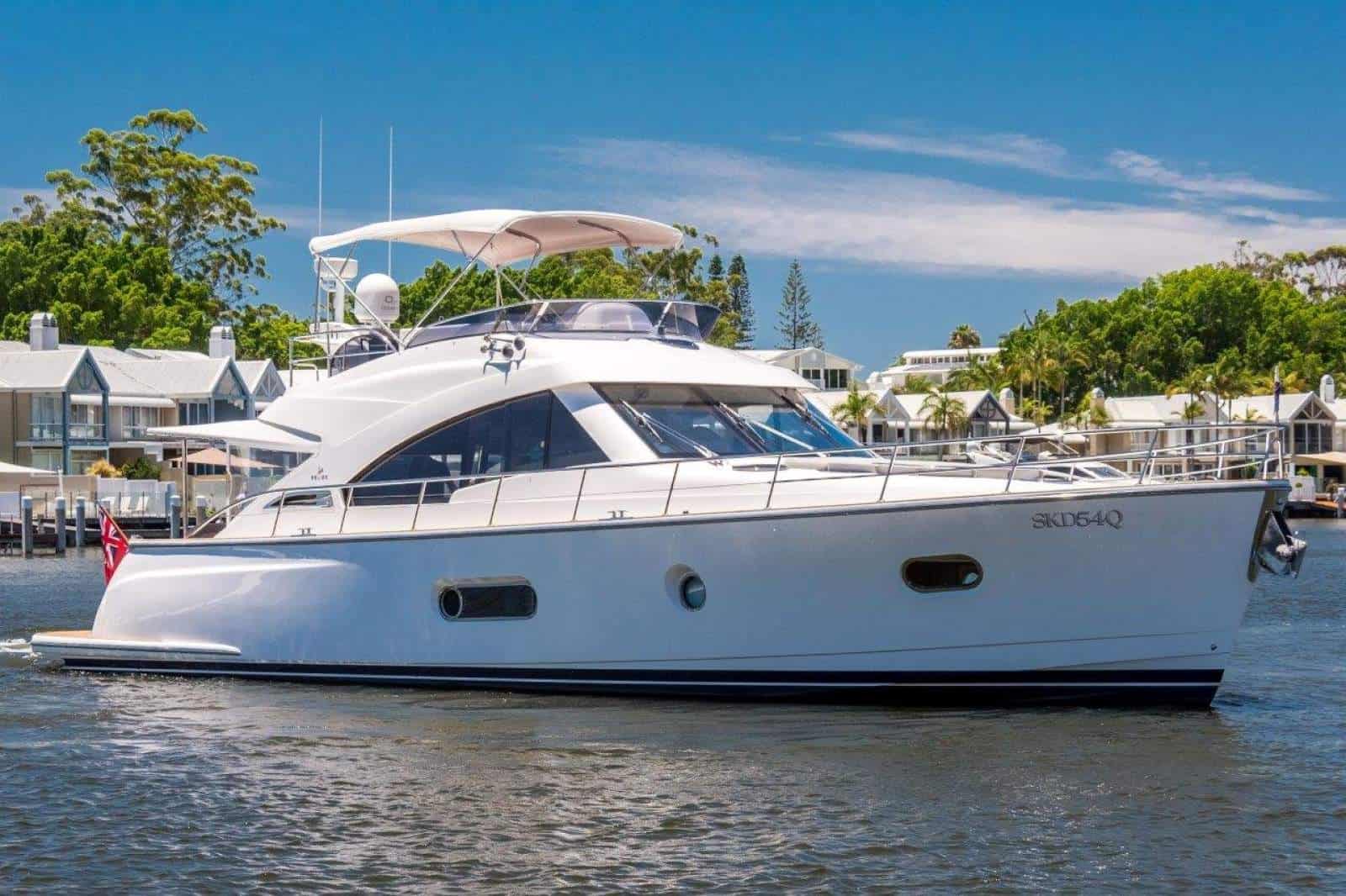 2015 Belize 54 Daybridge Built by Riviera photo 7