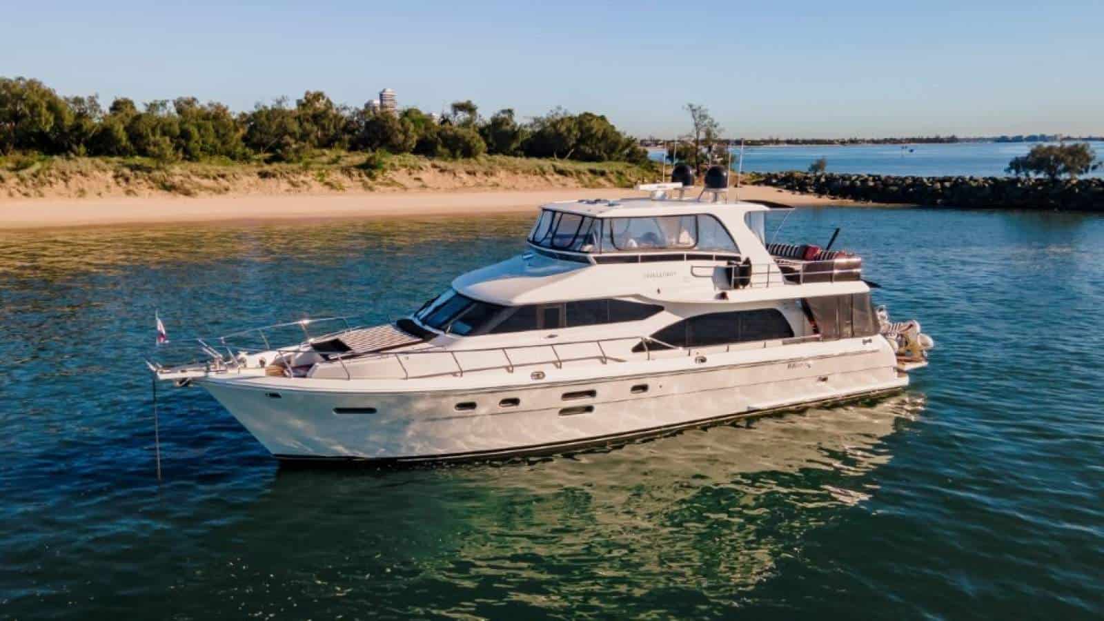 2012 Hampton 680 Pilothouse Motor Yacht photo 1