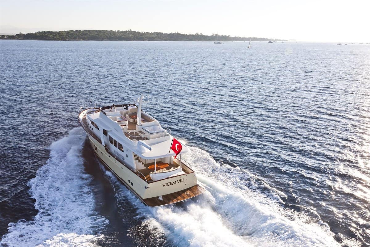 Vicem Yachts Cruiser 82 photo 8