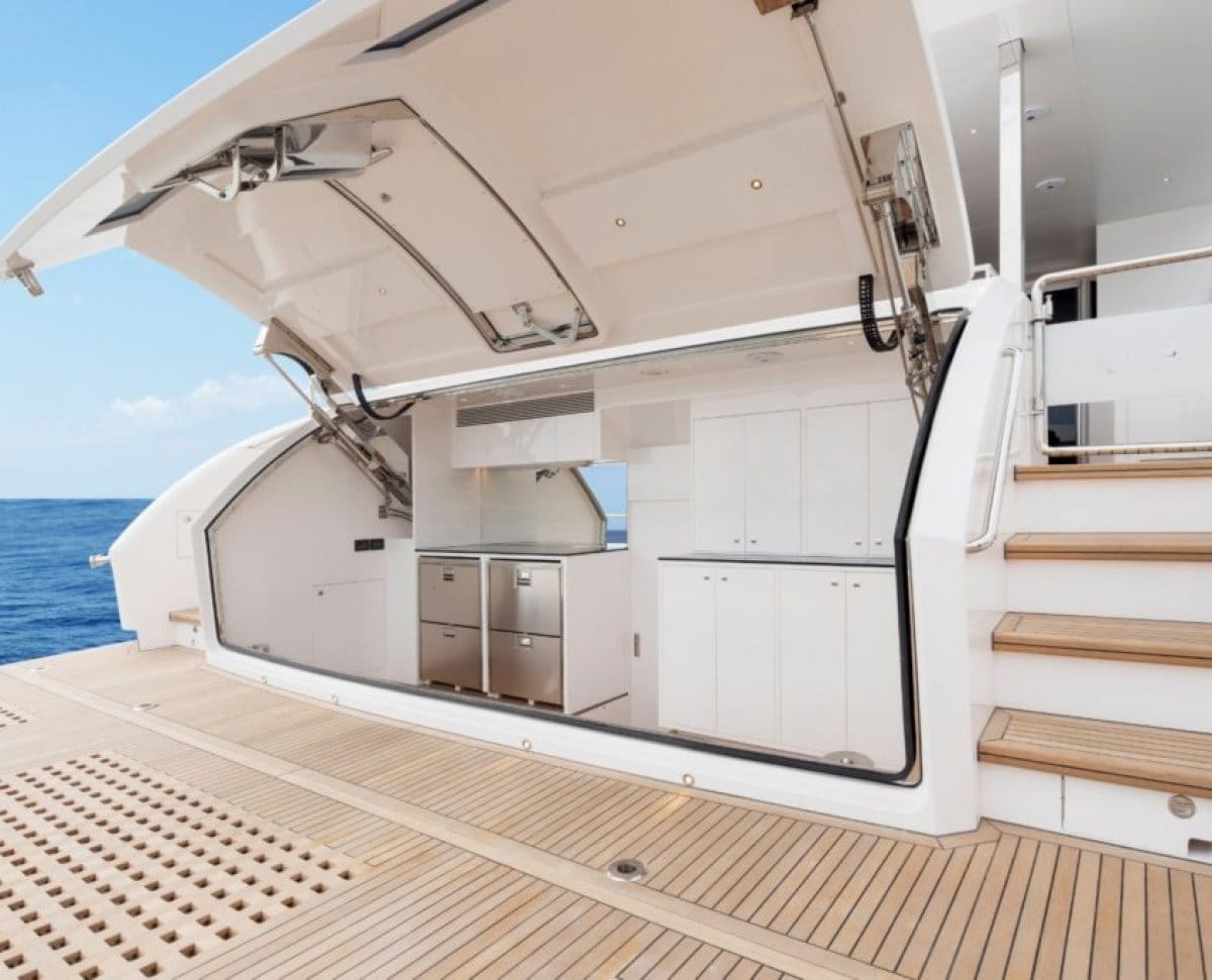 2021 Horizon Yacht FD87 Skyline photo 8