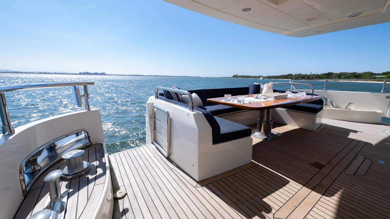 2006 Azimut 75 Flybridge photo 16