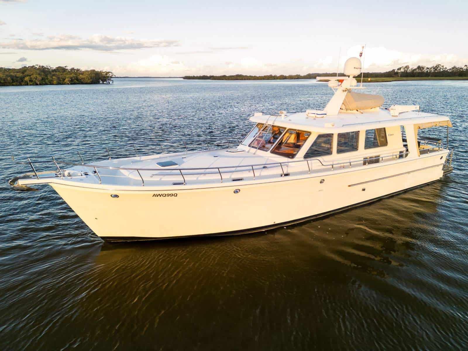 2006 Alaska 54 Sedan photo 9