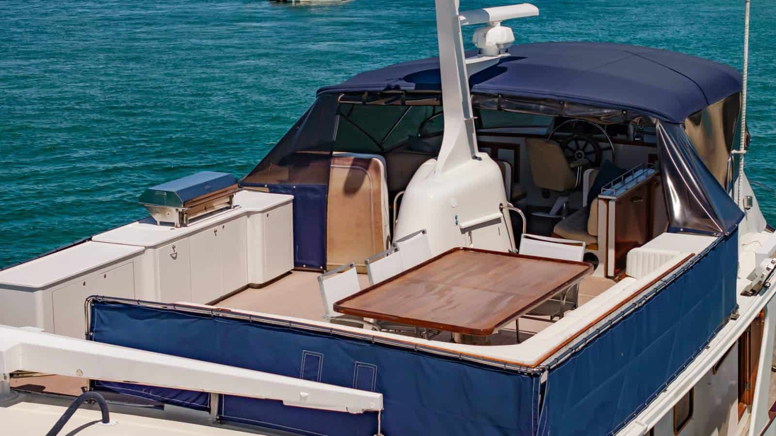 1984 DeFever 68 Flybridge photo 10