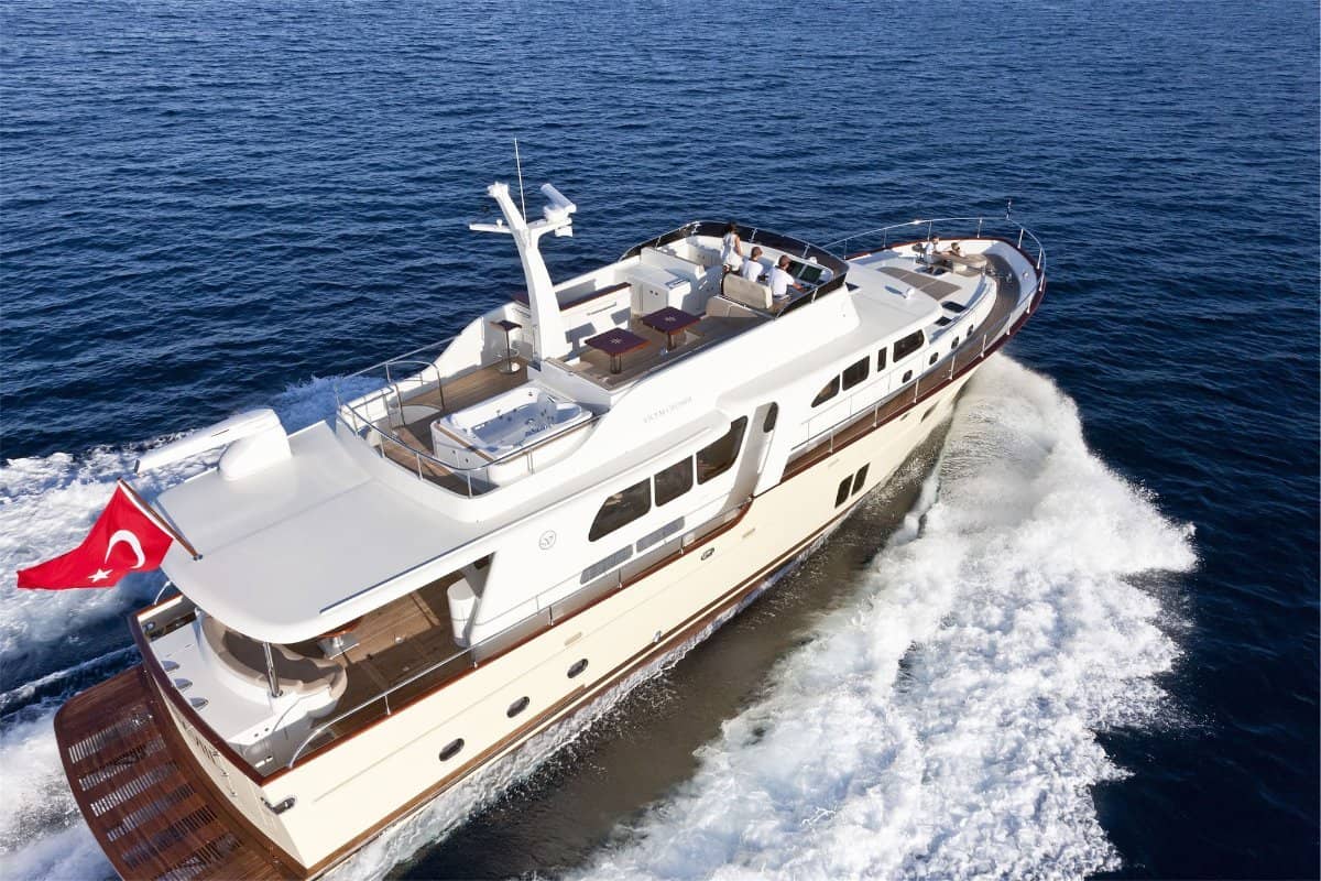 Vicem Yachts Cruiser 82 photo 11